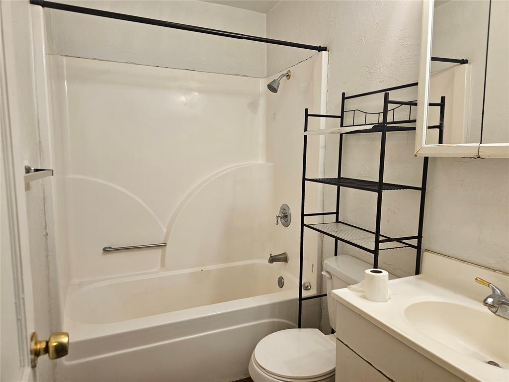1112 Jet Drive Property Photo 10