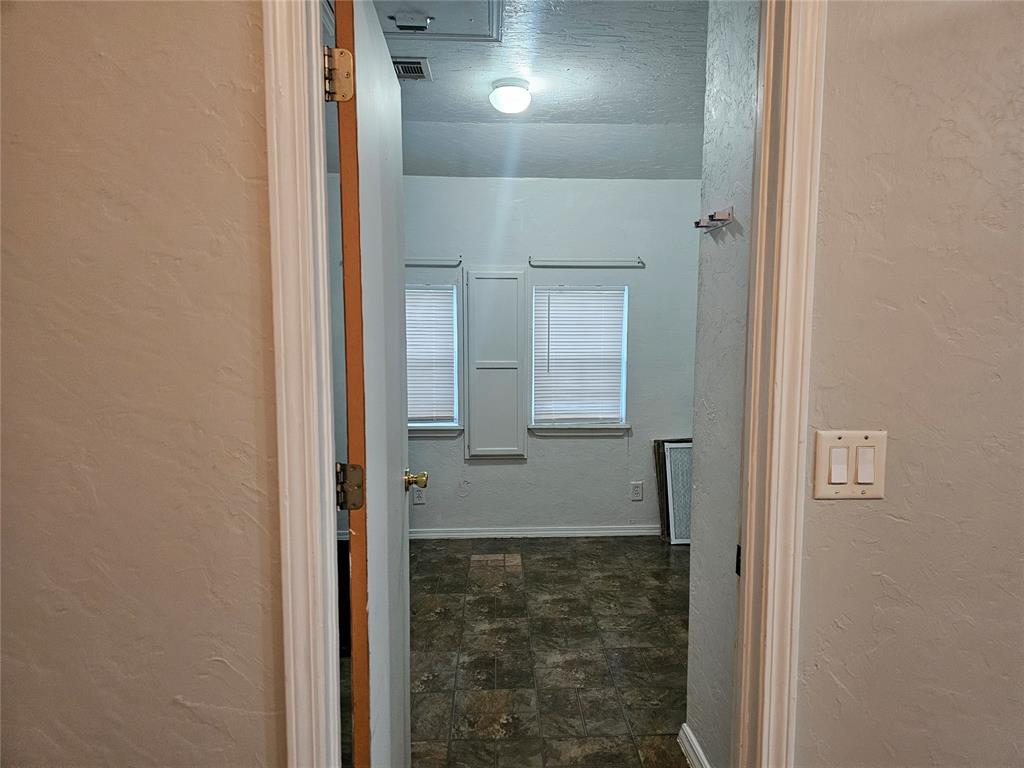 1112 Jet Drive Property Photo 16