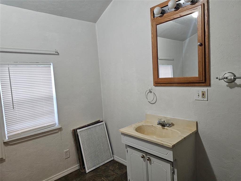 1112 Jet Drive Property Photo 17