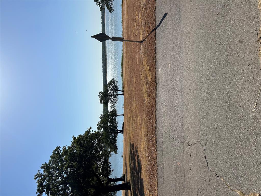 7033 N Lake Front Road Property Photo 10