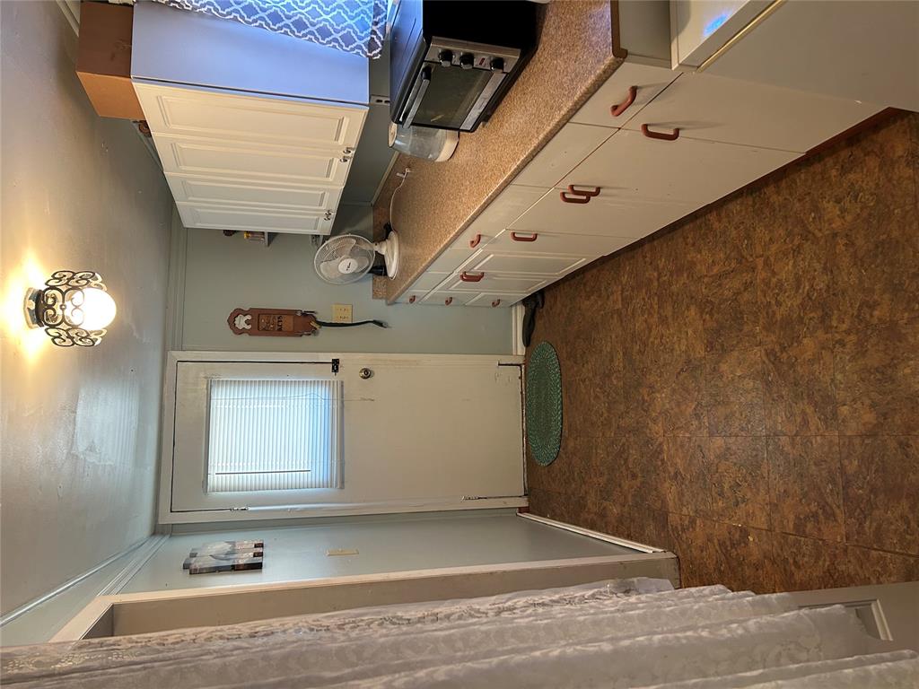 7033 N Lake Front Road Property Photo 16