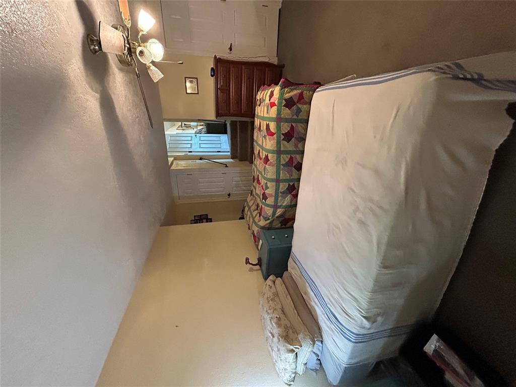 7033 N Lake Front Road Property Photo 44