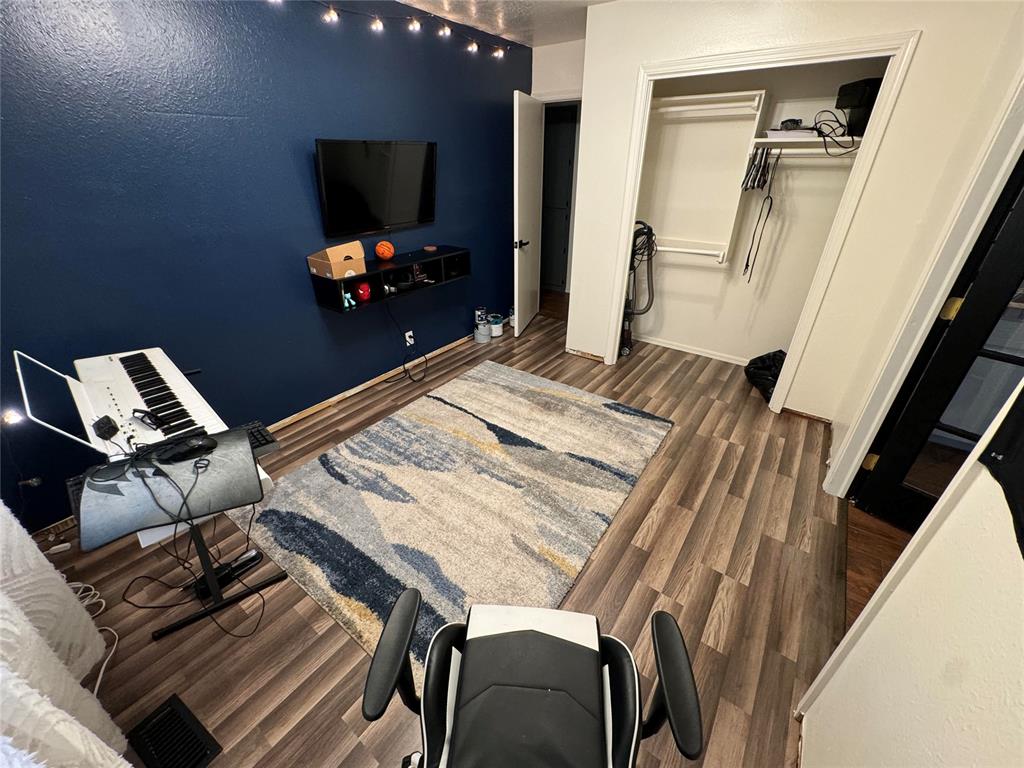1244772 Property Photo 9