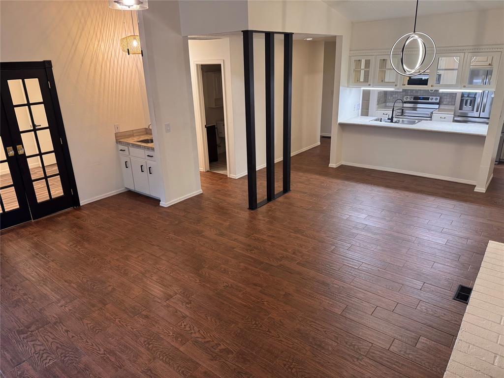 2120 Bois De Arc Circle Property Photo 7