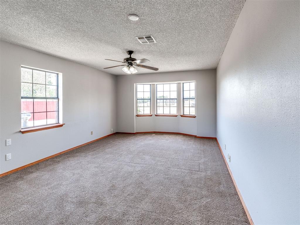 245 E Riddle Road Property Photo 24