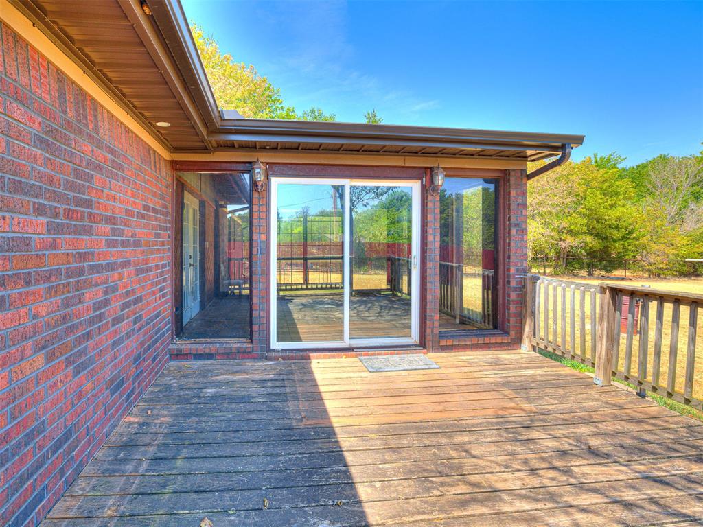 245 E Riddle Road Property Photo 32