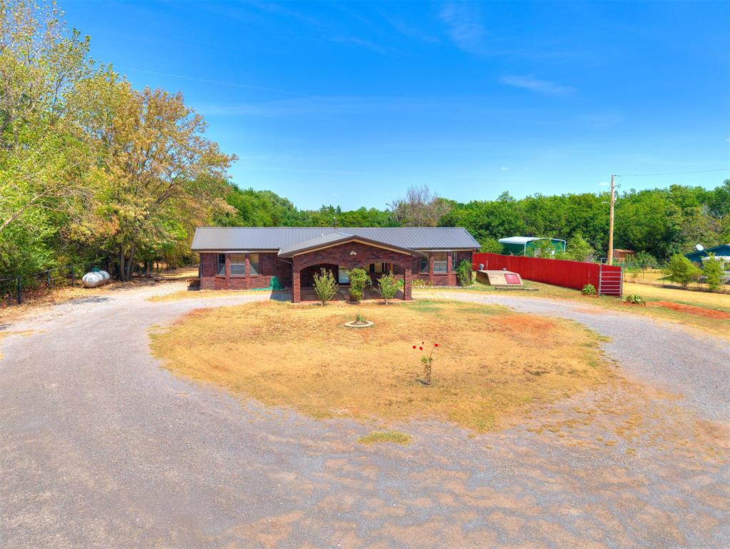 245 E Riddle Road Property Photo 40