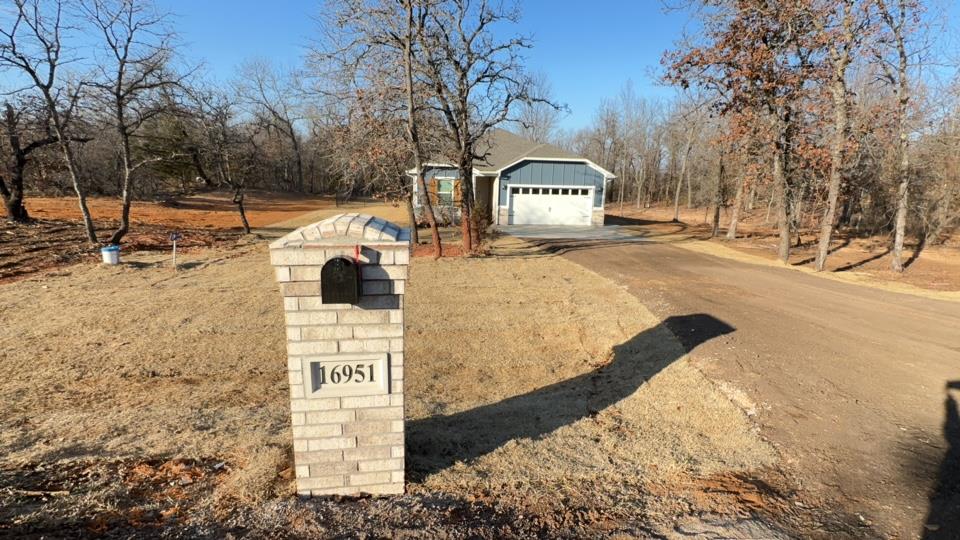 16951 Buck Circle Property Photo 6
