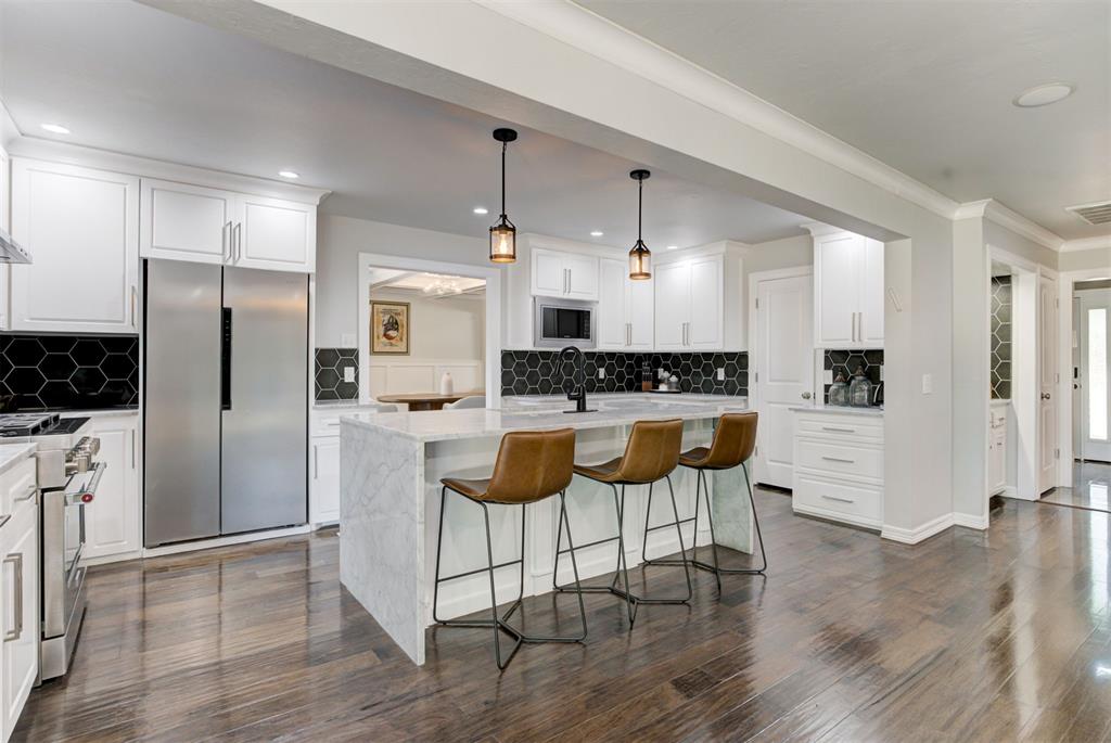 11404 Leaning Elm Road Property Photo 1