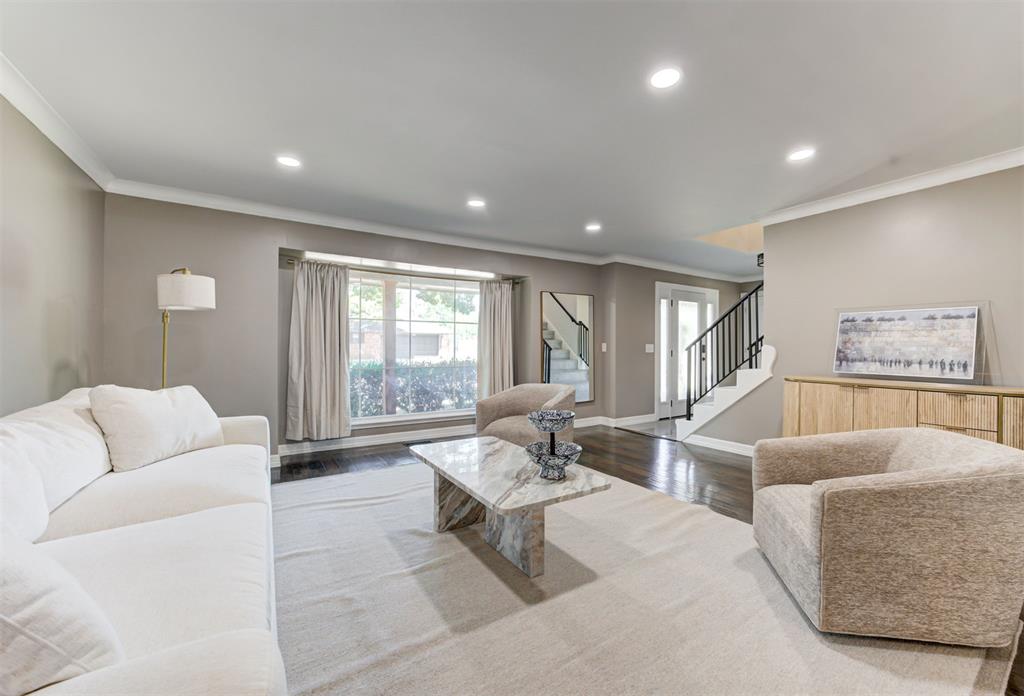 11404 Leaning Elm Road Property Photo 6