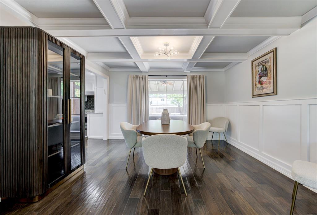 11404 Leaning Elm Road Property Photo 8