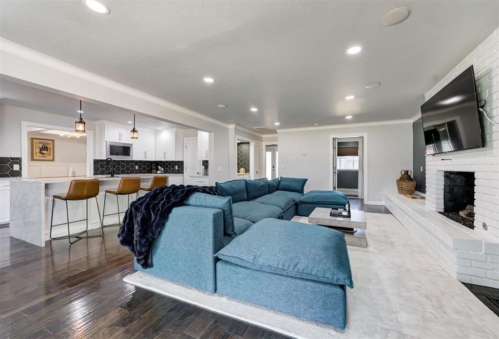 11404 Leaning Elm Road Property Photo 13
