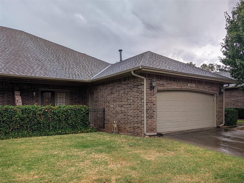 1912 Nw 159th Place Property Photo 4
