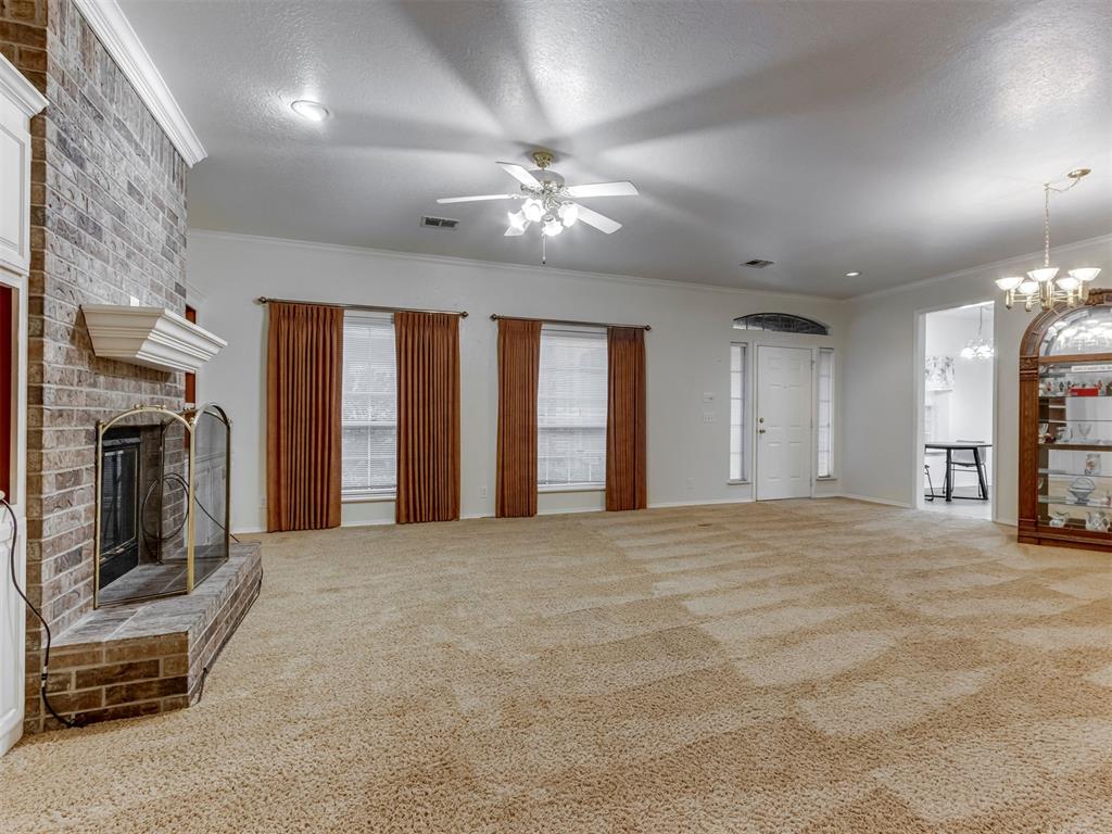1912 Nw 159th Place Property Photo 9