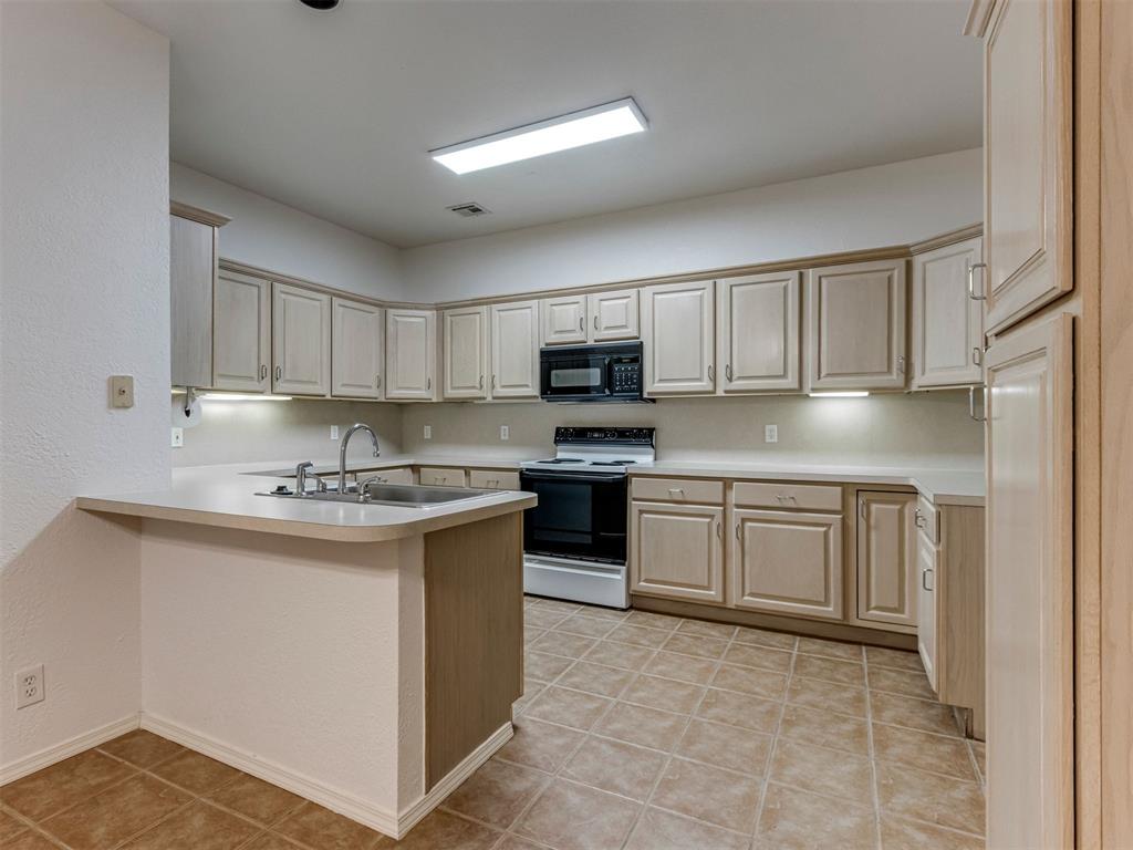 1912 Nw 159th Place Property Photo 14