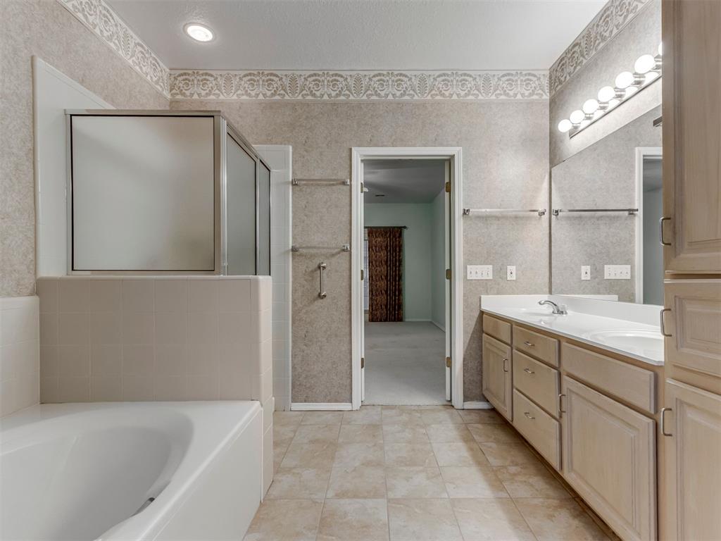 1912 Nw 159th Place Property Photo 25
