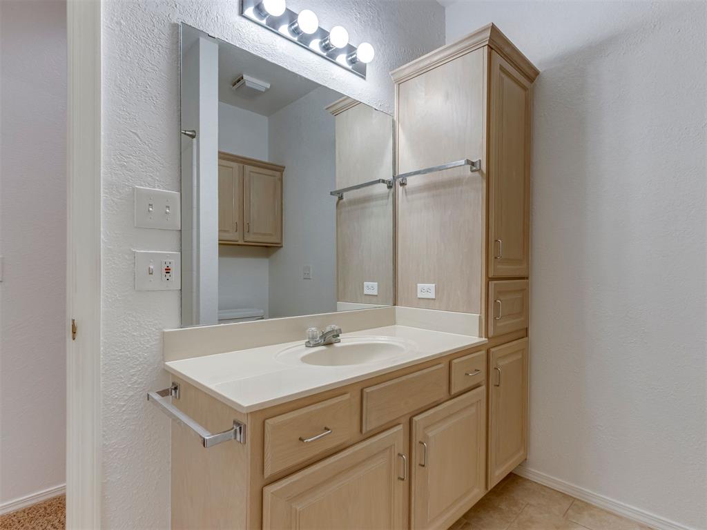 1912 Nw 159th Place Property Photo 32
