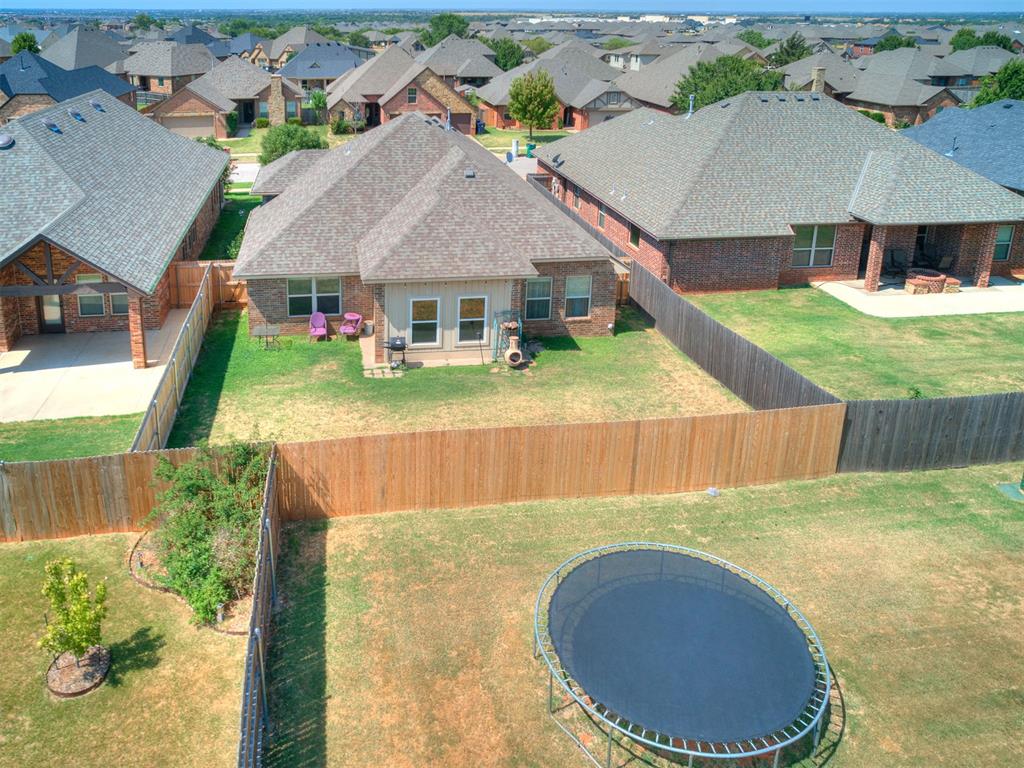 18228 Bridlington Drive Property Photo 3