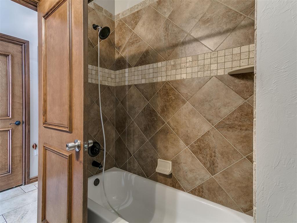 18228 Bridlington Drive Property Photo 15