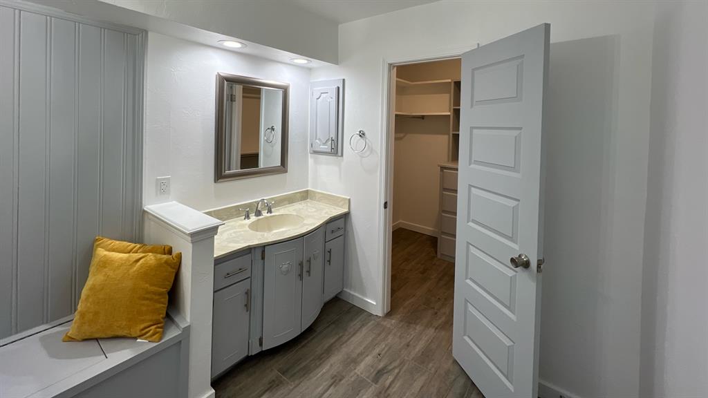 12510 Maple Ridge Road Property Photo 22
