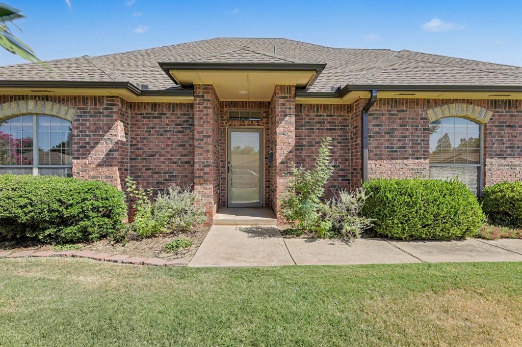 4201 Nw 54th Street Property Photo 4