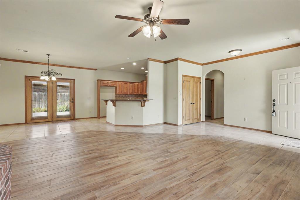 4201 Nw 54th Street Property Photo 10