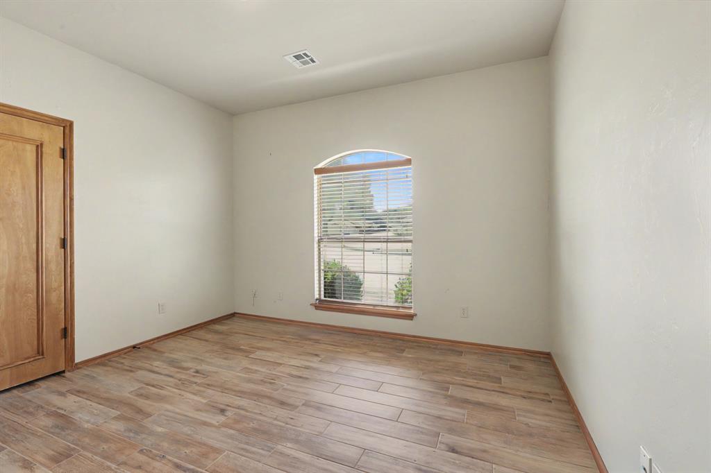 4201 Nw 54th Street Property Photo 23
