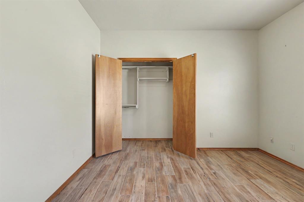 4201 Nw 54th Street Property Photo 24