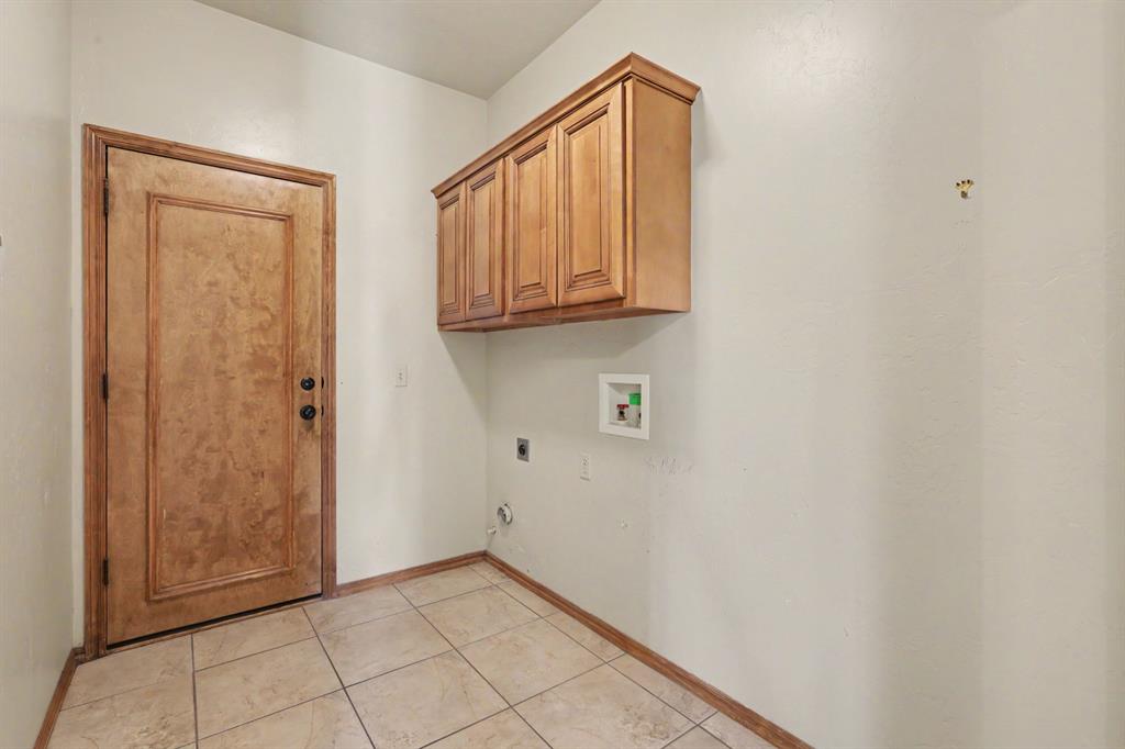 4201 Nw 54th Street Property Photo 27