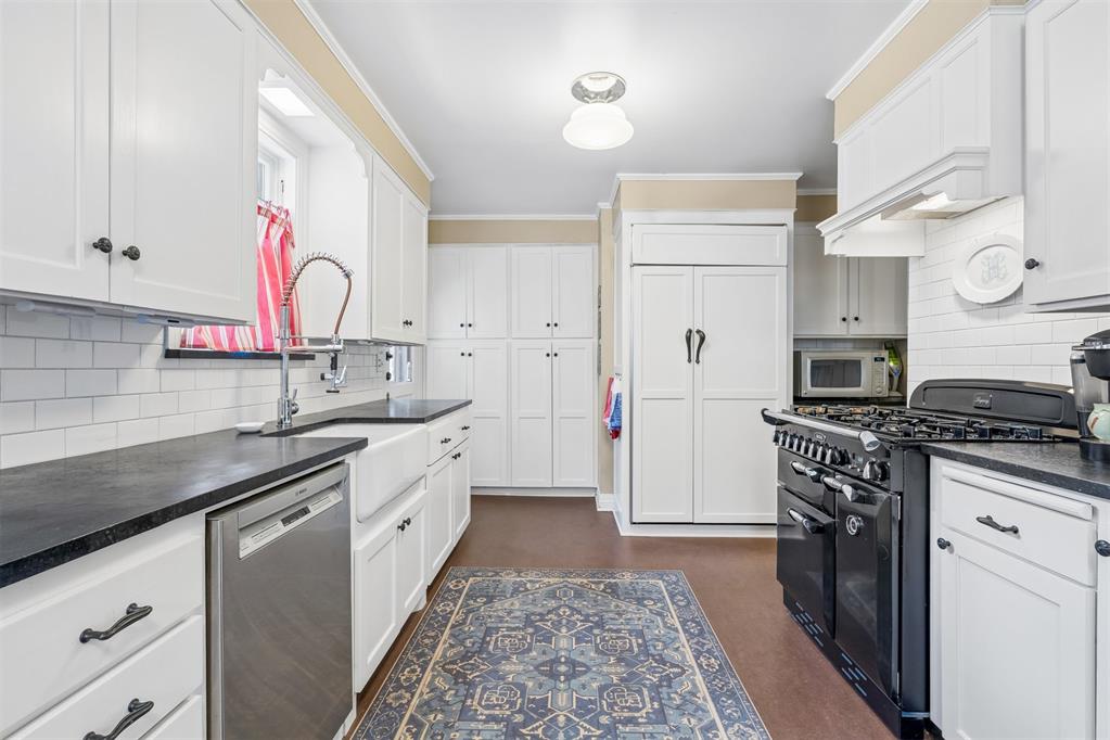1000 Nw 41 Street Property Photo 6