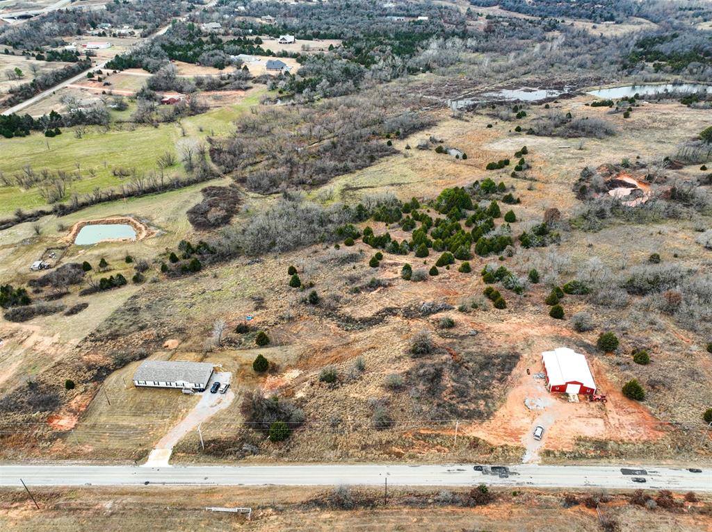 5601 S Henney Road Property Photo 4