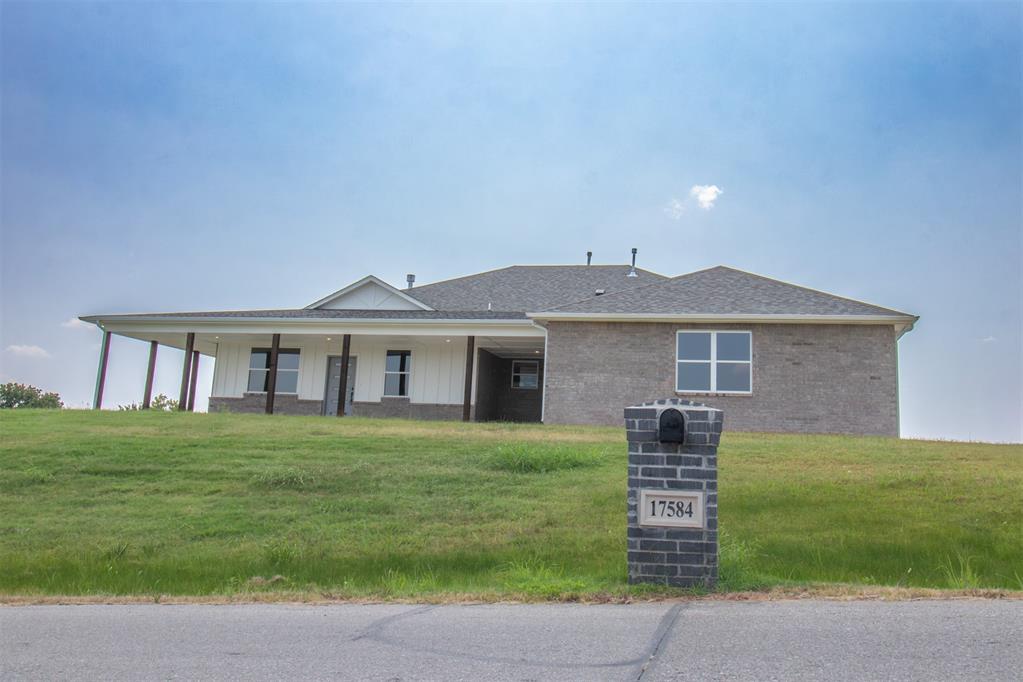 17584 Salma Road Property Photo 1