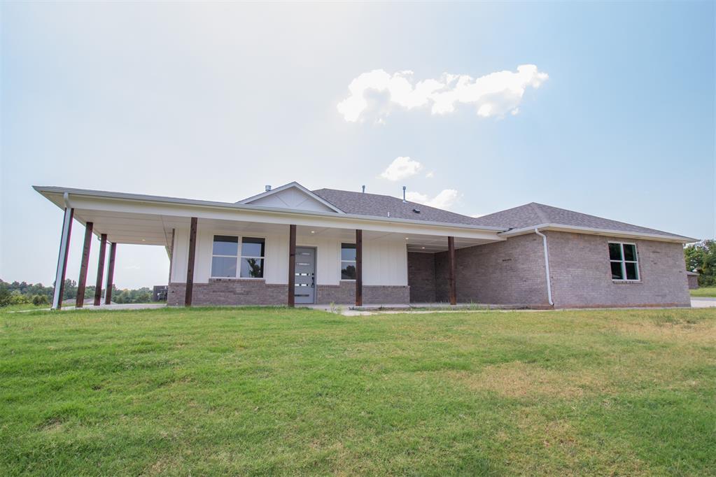 17584 Salma Road Property Photo 2