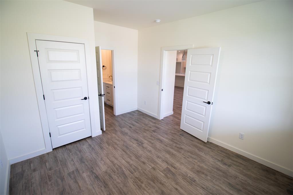 17584 Salma Road Property Photo 8