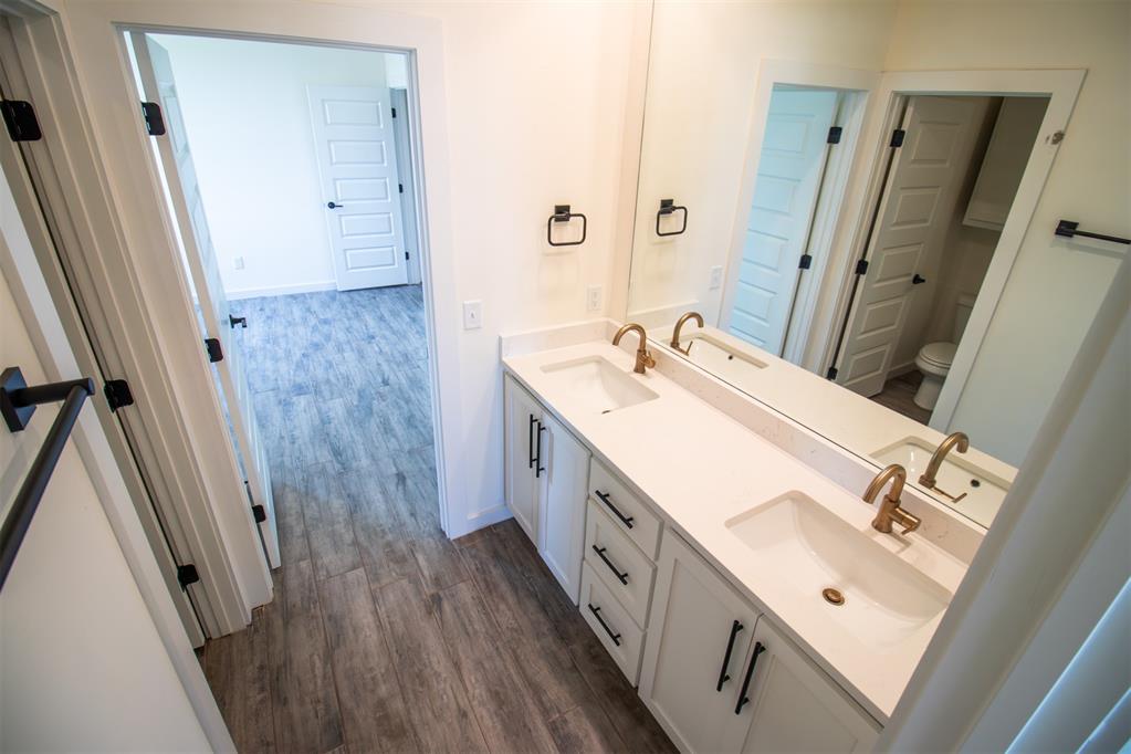 17584 Salma Road Property Photo 10