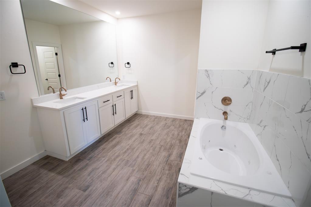 17584 Salma Road Property Photo 22