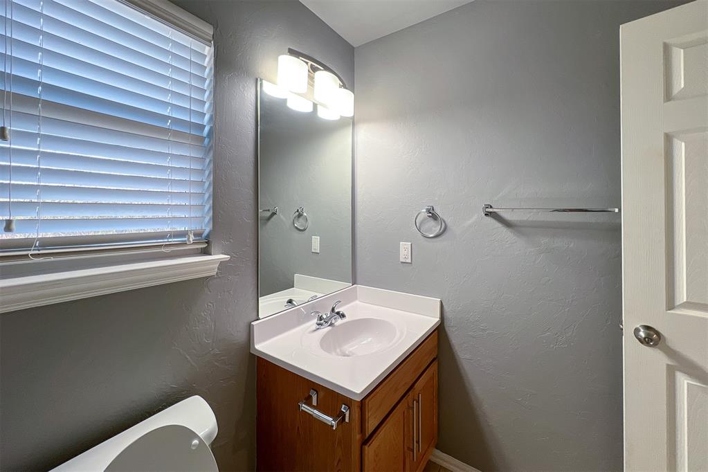 7802 Bennie Terrace Property Photo 13