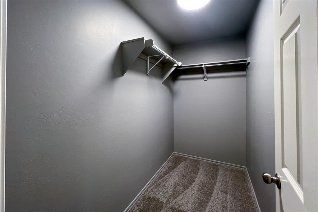 7802 Bennie Terrace Property Photo 17