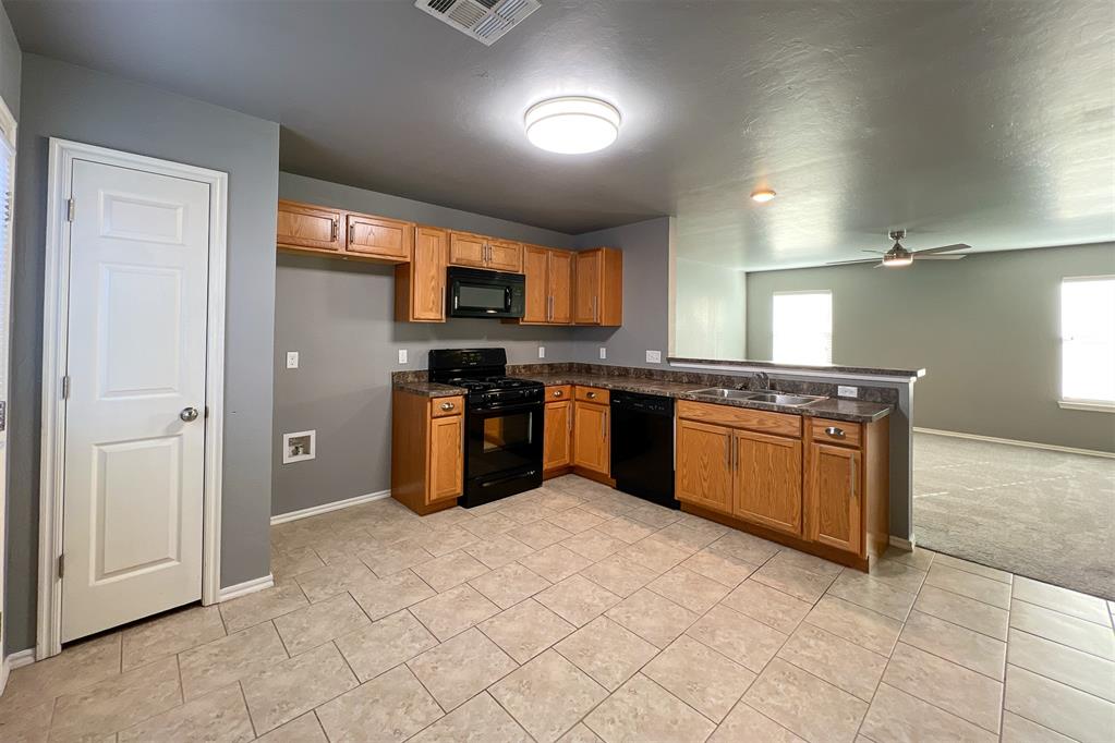 7802 Bennie Terrace Property Photo 7