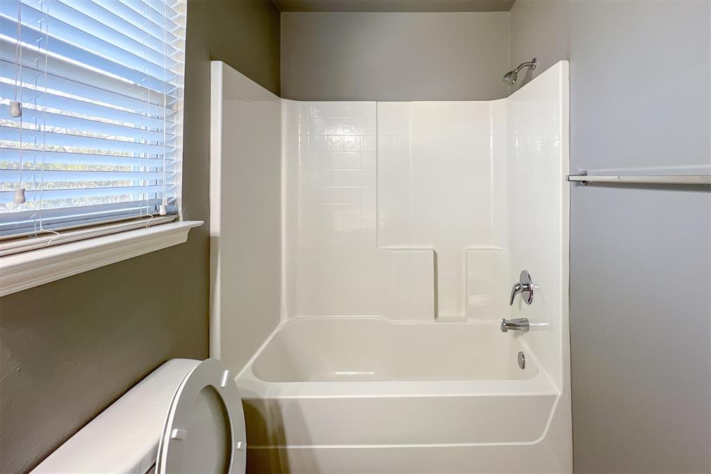 7802 Bennie Terrace Property Photo 18