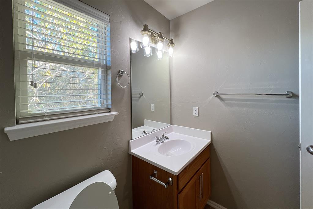 7804 Bennie Terrace Property Photo 17