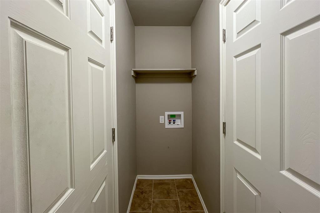 7804 Bennie Terrace Property Photo 19