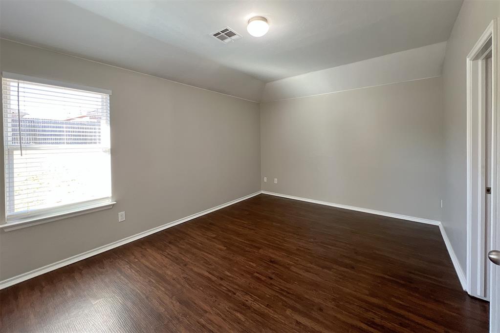 7719 Bennie Terrace Property Photo 7