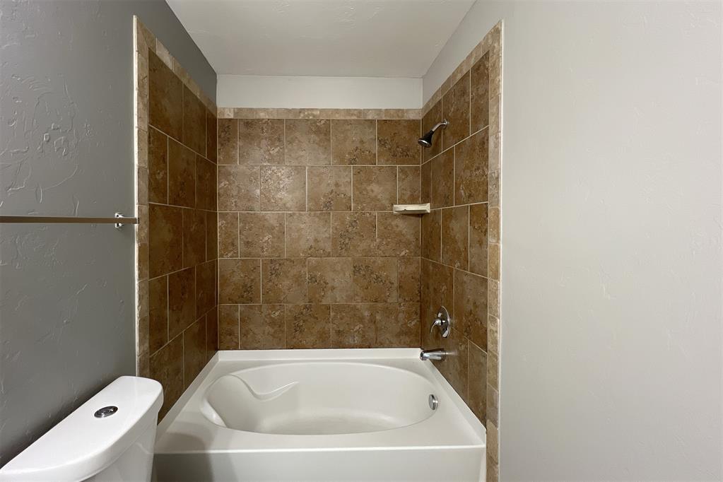 7719 Bennie Terrace Property Photo 9