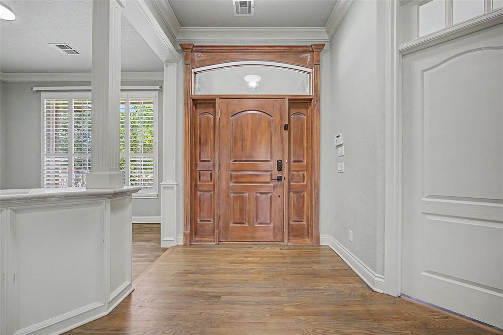 4108 Gloucester Lane Property Photo 4