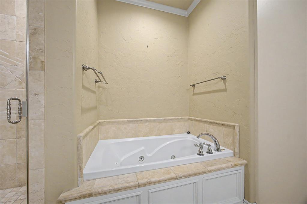 4108 Gloucester Lane Property Photo 35