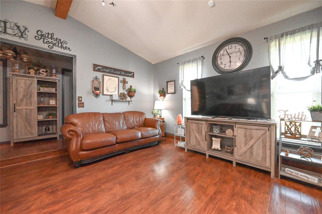 2303 Farris Place Property Photo 5