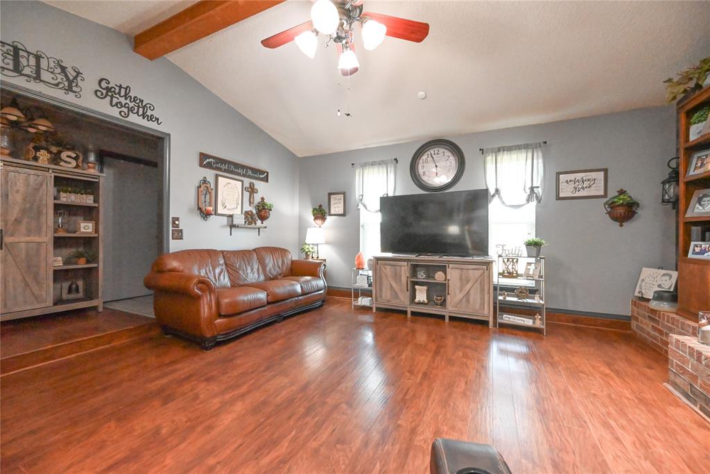 2303 Farris Place Property Photo 7