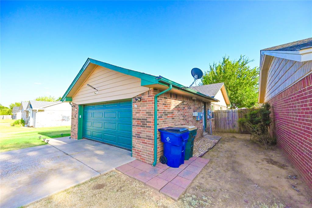 2303 Farris Place Property Photo 25