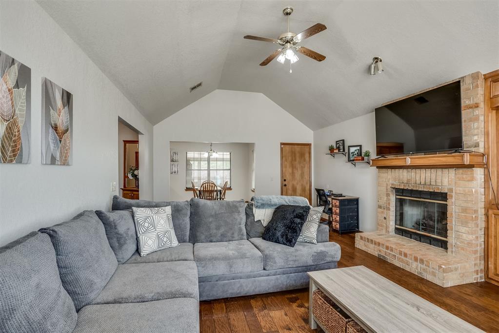 9925 Fox Fair Hollow Property Photo 2